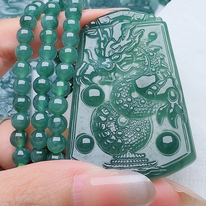 颈饰未镶嵌翡翠多样性发其一