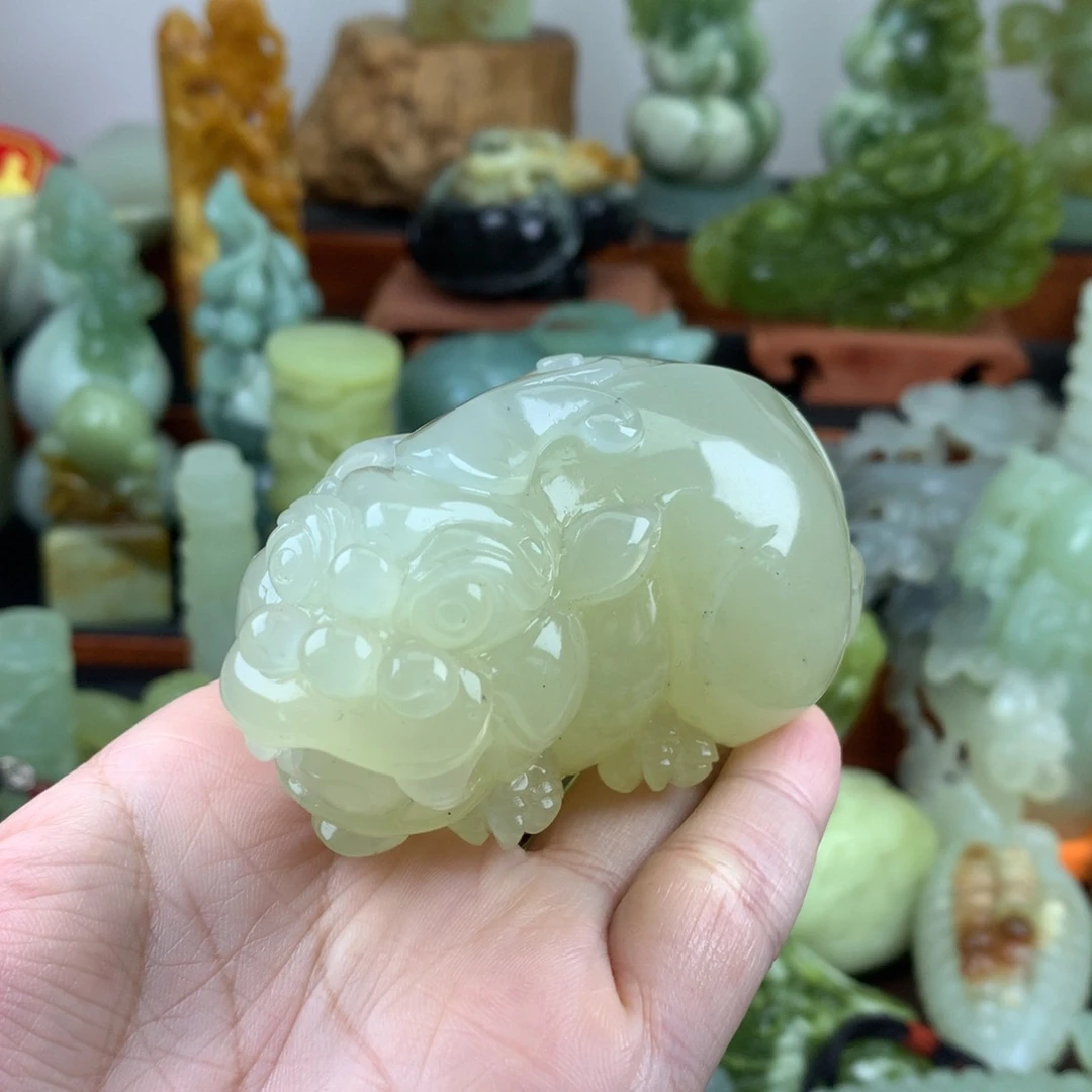 岫玉未镶嵌手把件