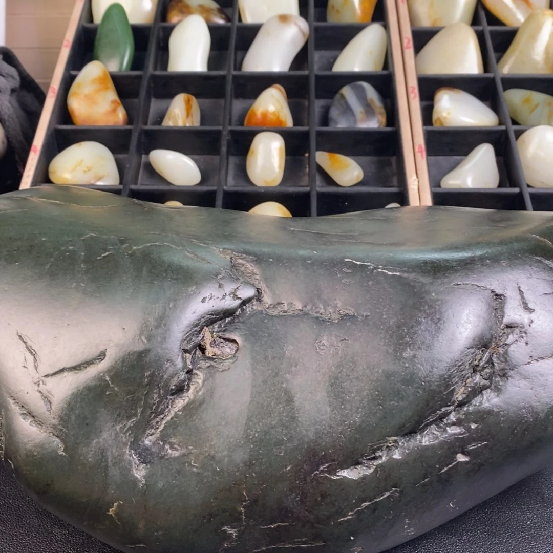 和田玉未镶嵌颈饰G**i