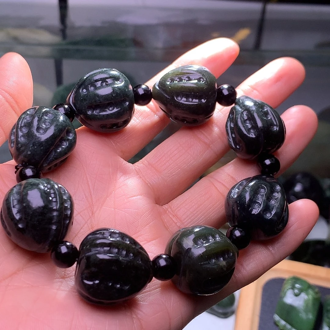 和田玉（糖玉）未镶嵌颈饰用****2