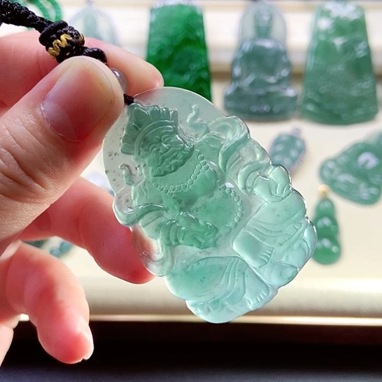 【闪购商品】翡翠颈饰未镶嵌天然