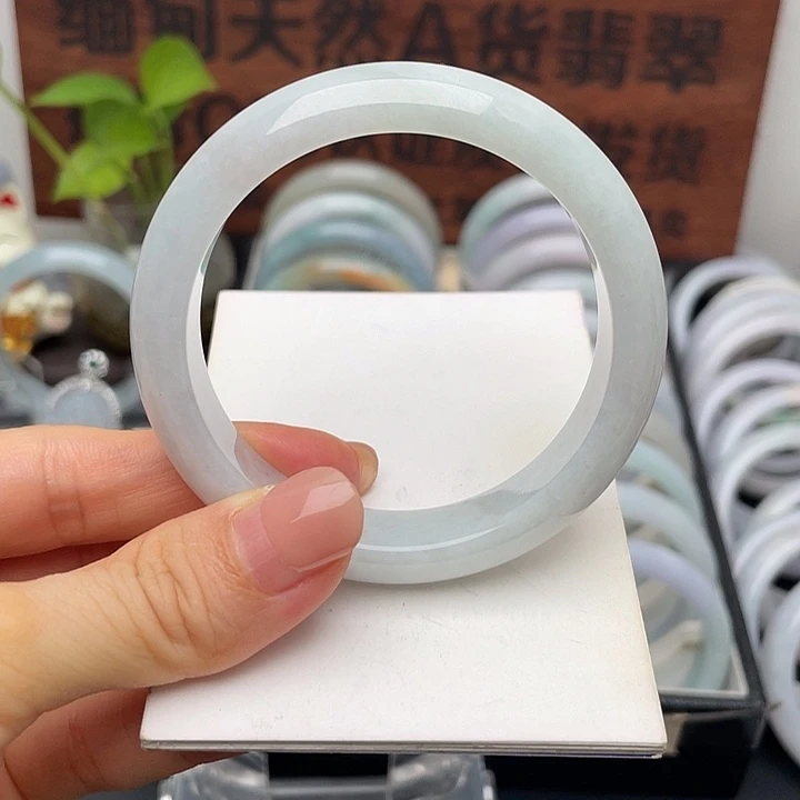 翡翠未镶嵌手镯53.2正圈