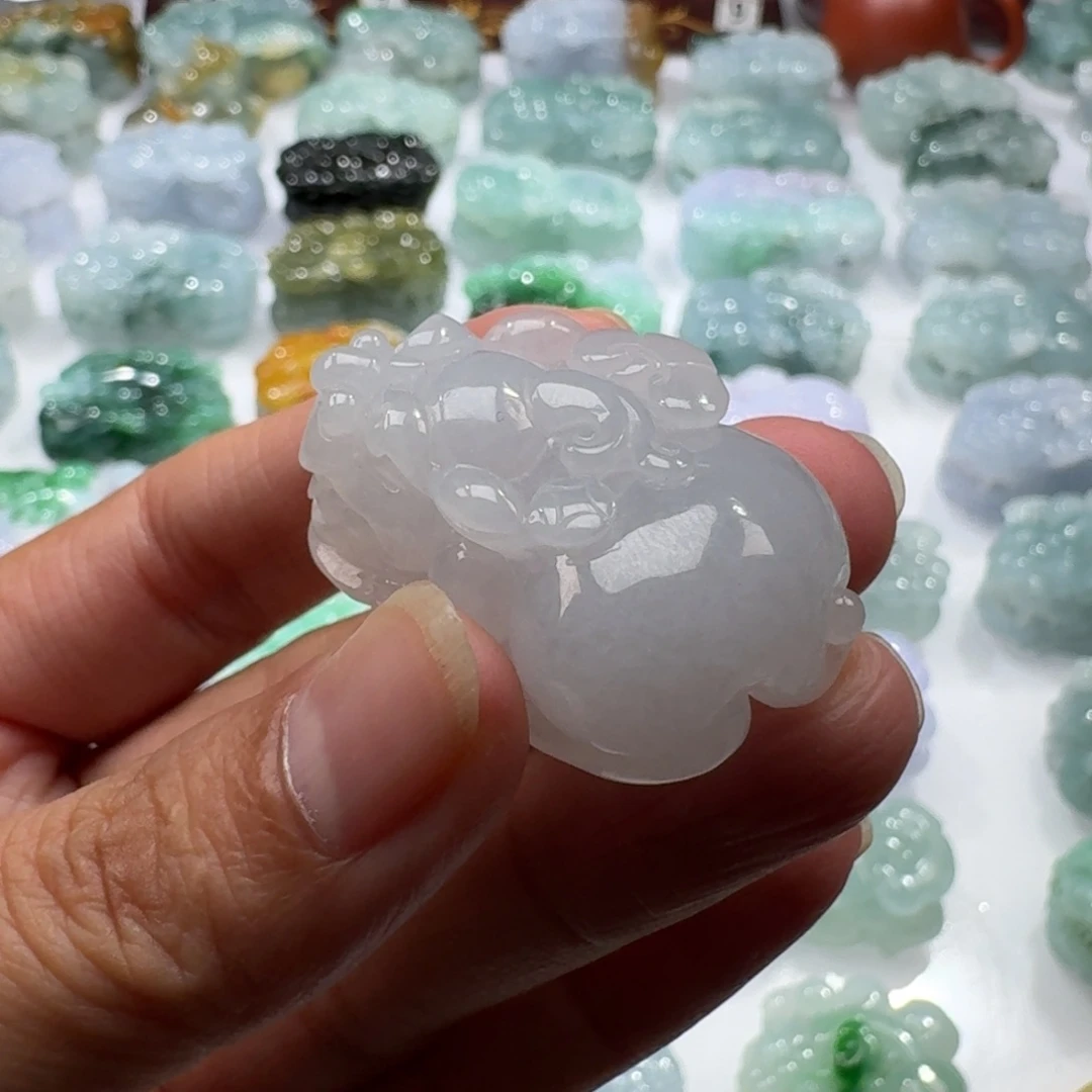 翡翠未镶嵌挂件貔貅