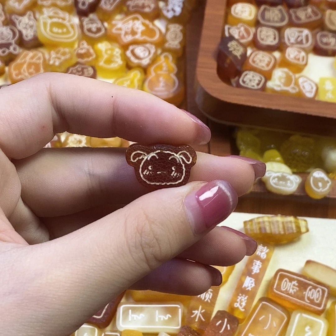 琥珀未镶嵌珠宝奇石