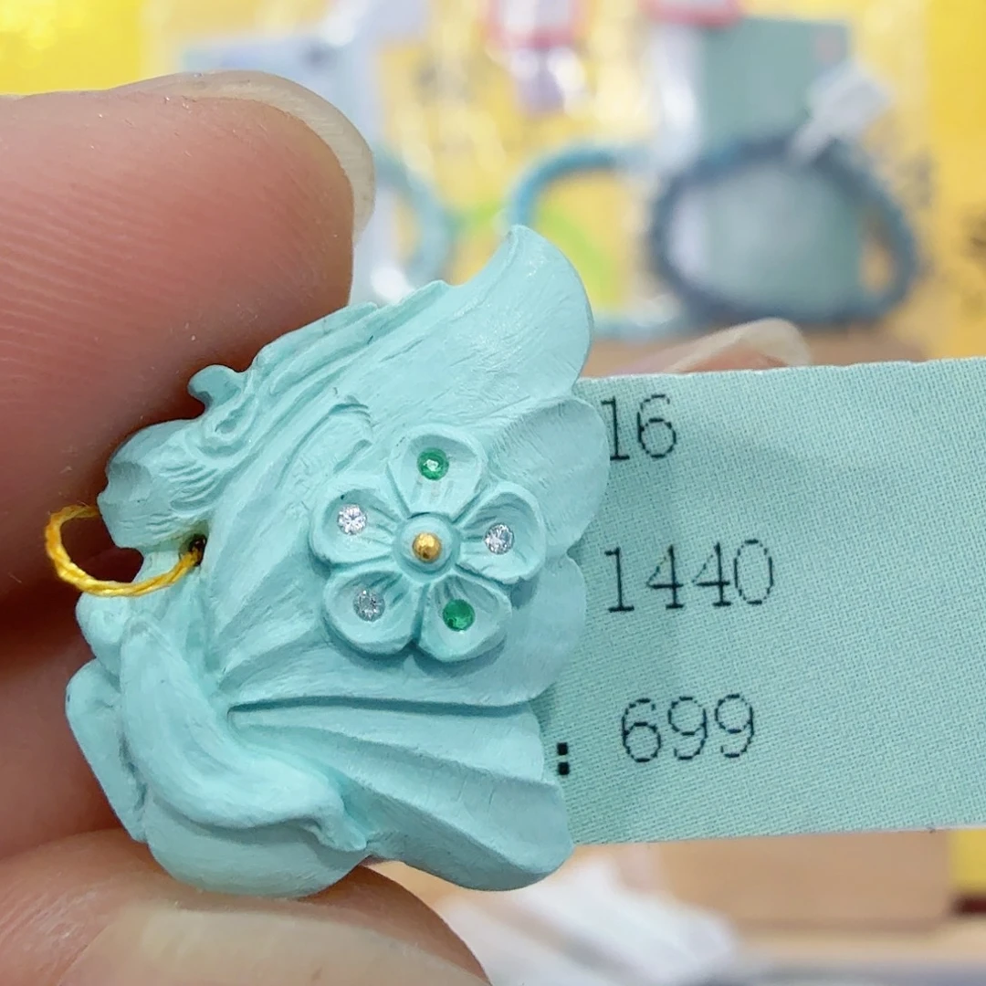 绿松石未镶嵌珠宝奇石