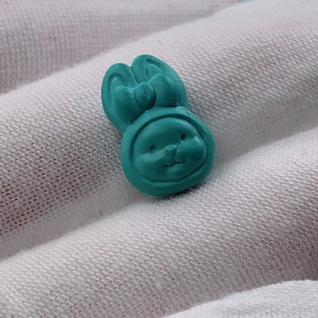 绿松石配饰未镶嵌