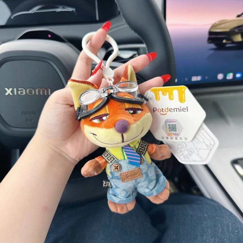 正版疯狂动物城狐狸尼克毛绒包包挂件可爱汽车钥匙扣挂饰娃娃玩偶