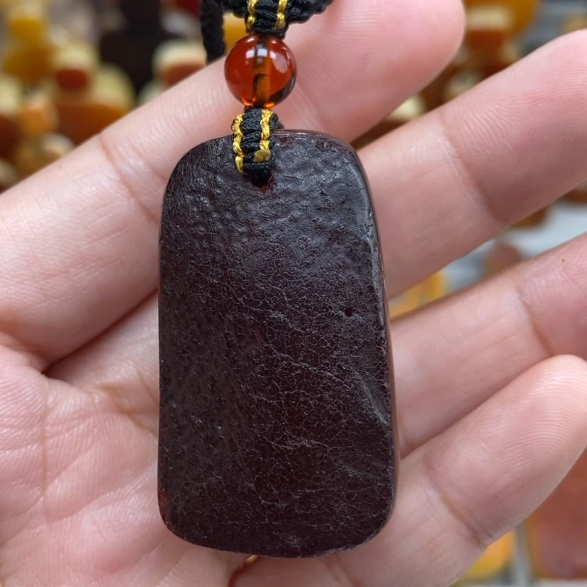 【闪购商品】琥珀颈饰未镶嵌