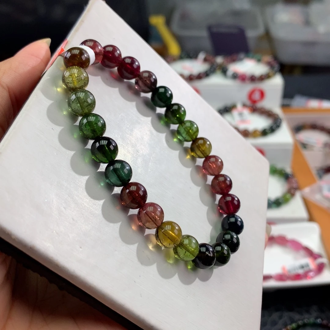 手链未镶嵌碧玺      7.8mm。