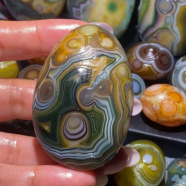 玛瑙/玉髓未镶嵌珠宝奇石17