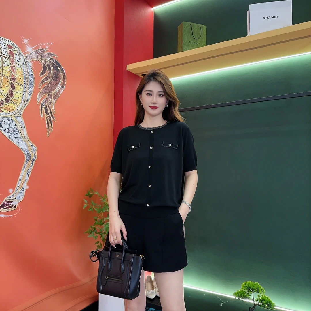 705多金大码气质减龄新款春夏季女装设计感上衣女