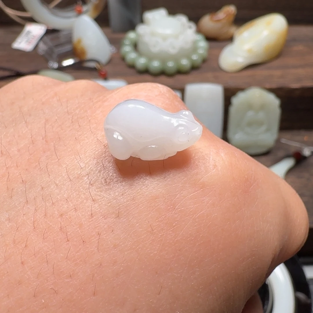 和田玉（青玉）未镶嵌颈饰