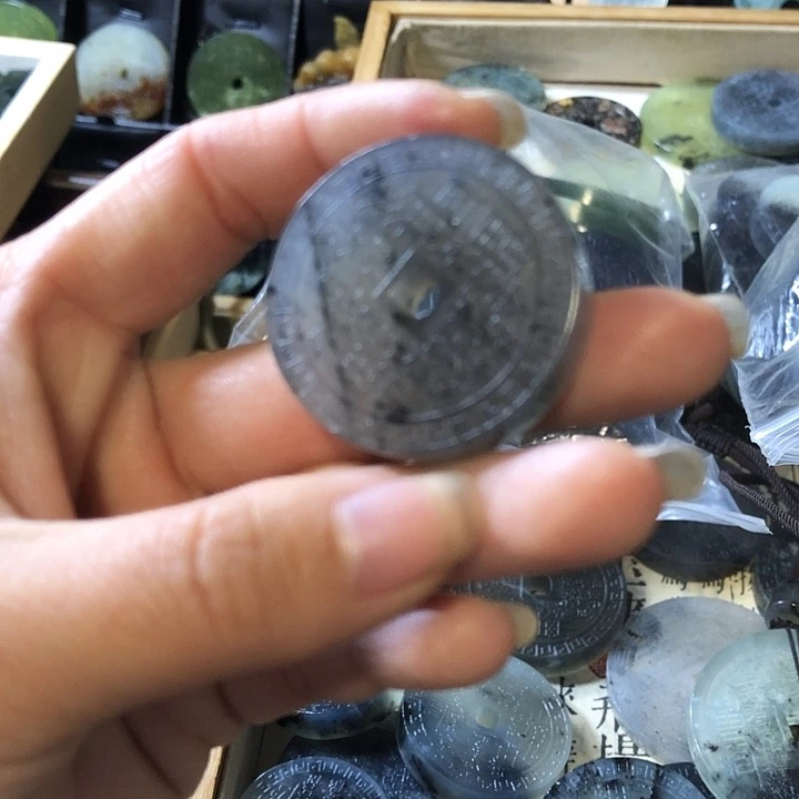 岫玉未镶嵌岫玉挂件