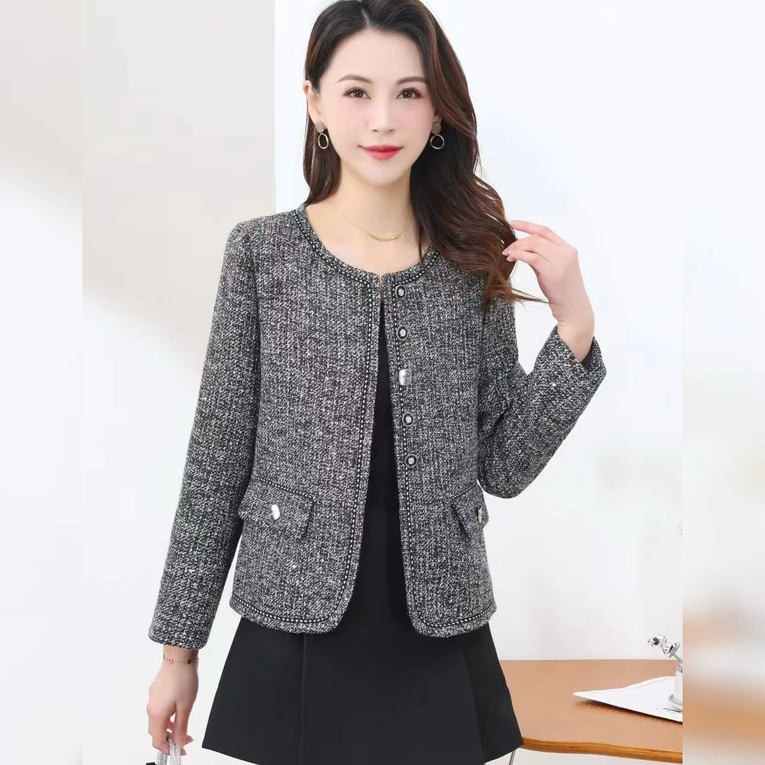 2025年早春新款气质显瘦时尚休闲小香风短款外套百搭夹克外套