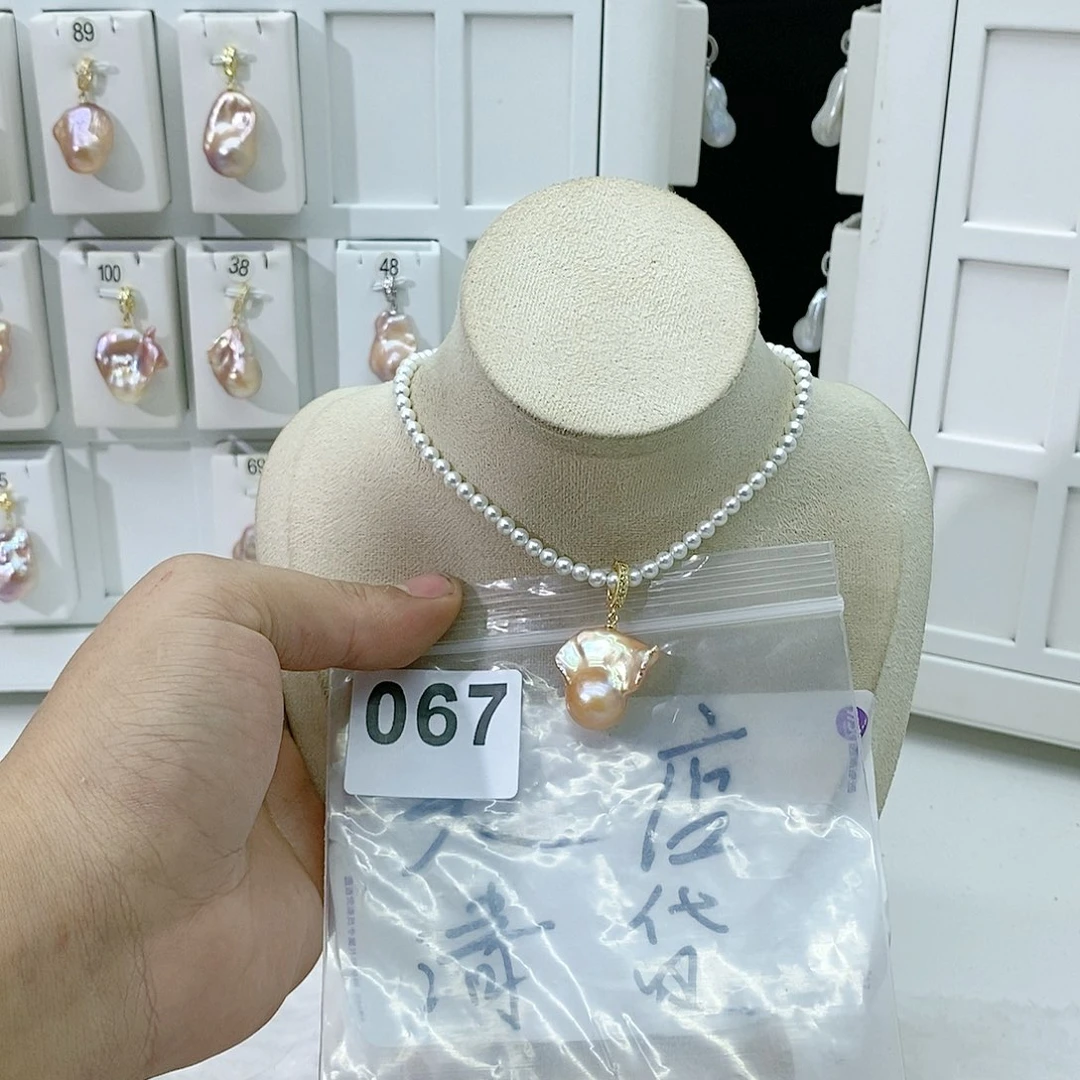 淡水珍珠颈饰合金