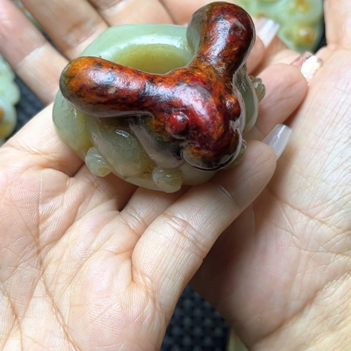 瑞***和和田玉未镶嵌挂件