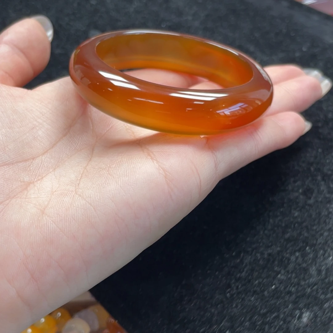 玛瑙/玉髓未镶嵌手镯