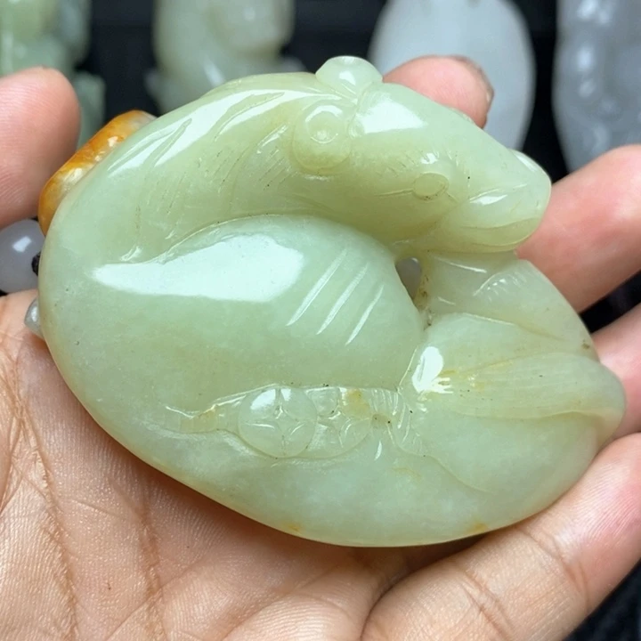 颈饰未镶嵌和田玉