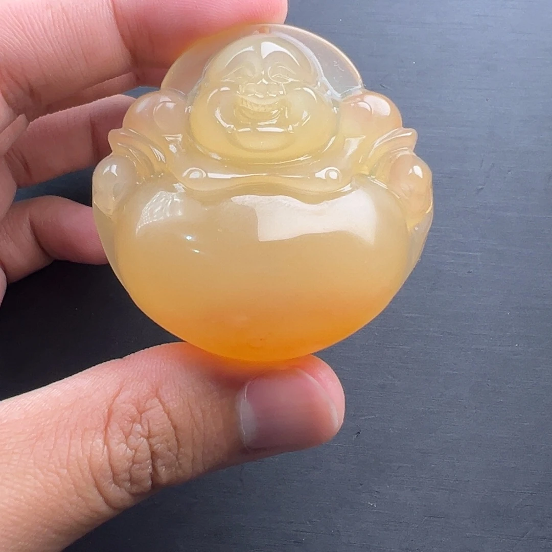 未镶嵌石英质玉(黄龙玉)颈饰