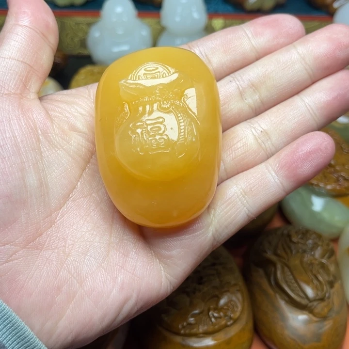 石材天然方解石手把件不退换