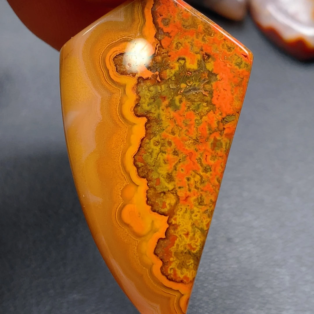 未镶嵌颈饰玛瑙/玉髓学**棋