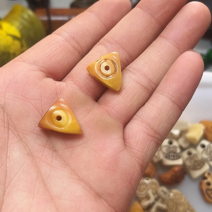 大叶紫檀（黑酸枝木类）