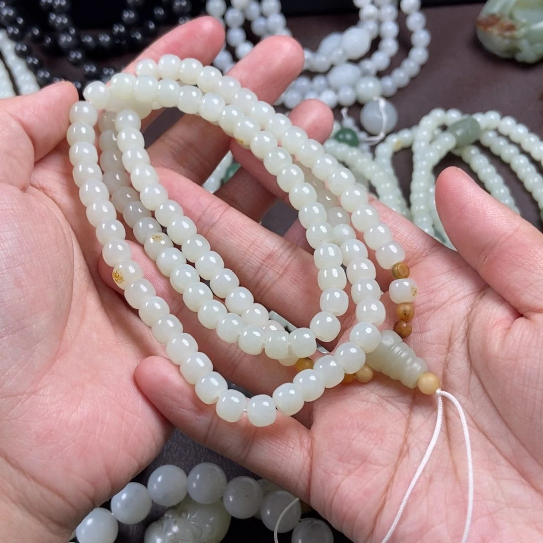 和田玉挂件未镶嵌更**珠