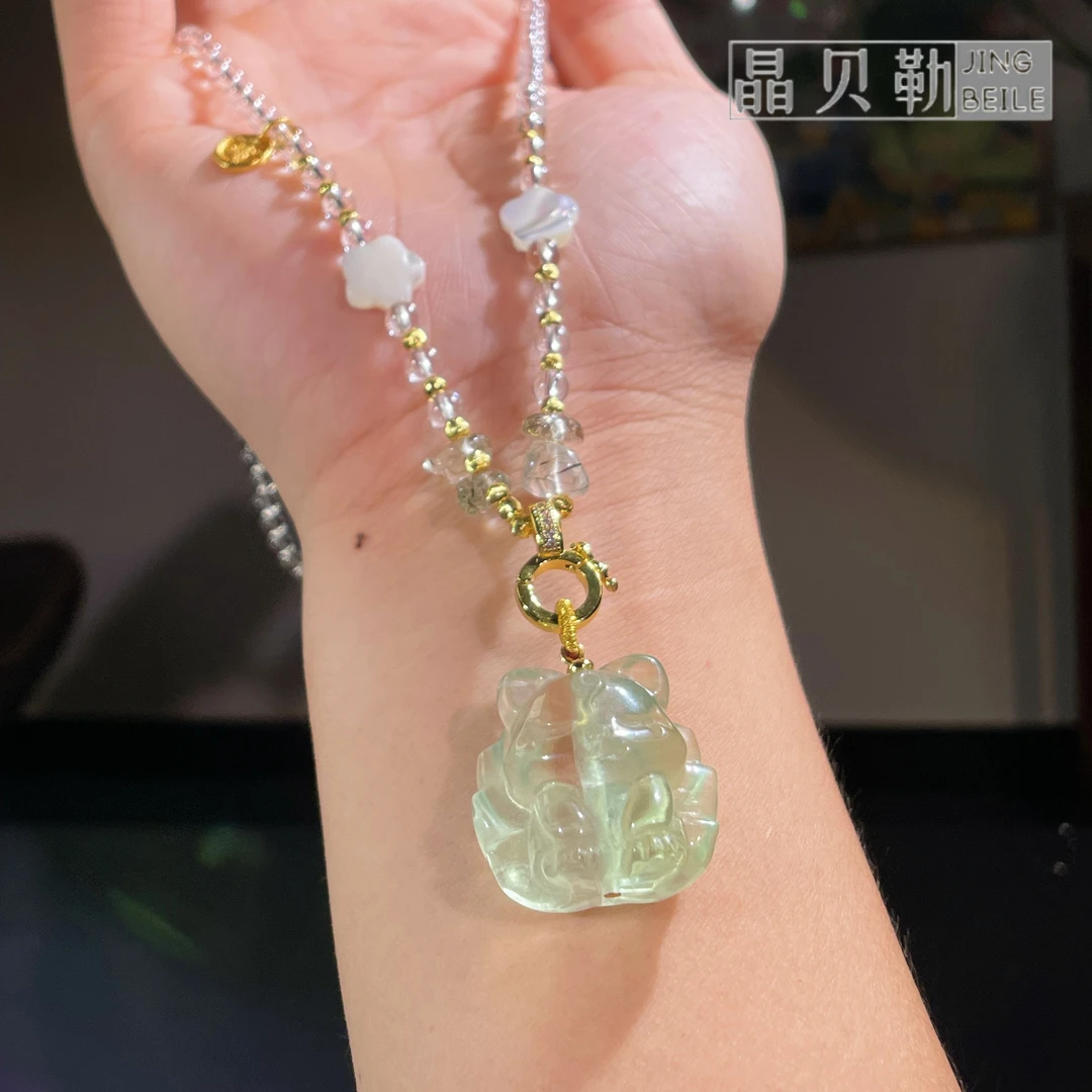 晶贝勒天然萤石精工雕刻九尾狐凤九吊坠锁骨链可调节（多样性发货）
