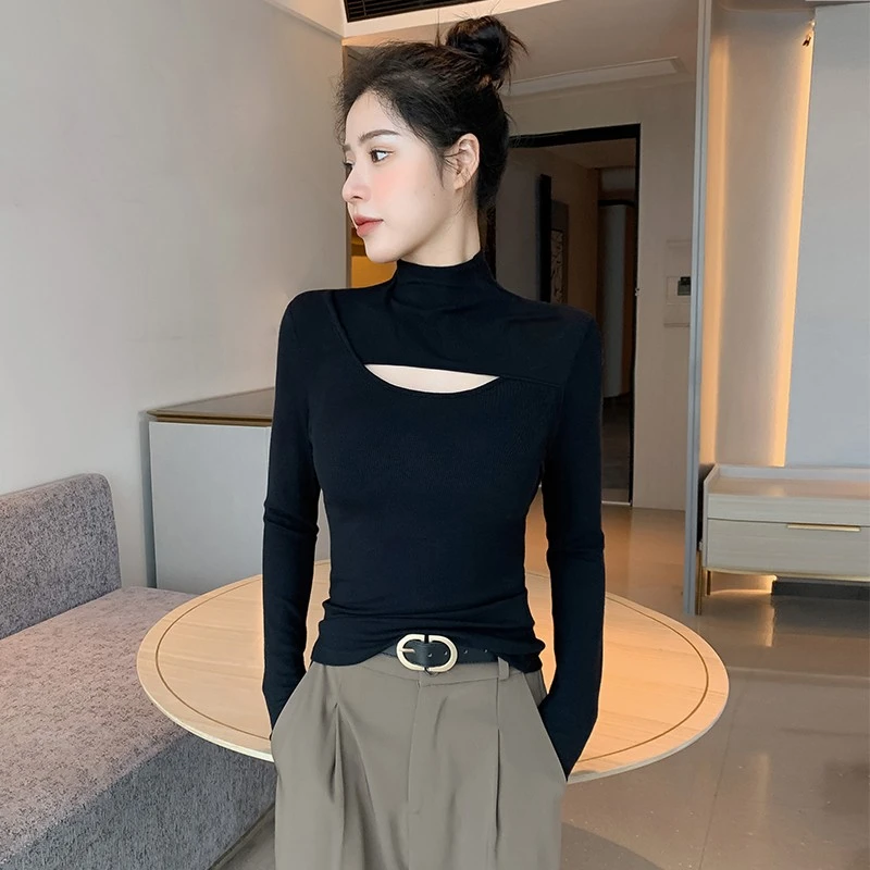 黑色打底衫女2026新款秋冬内搭半高领针织长袖修身镂空设计感上衣