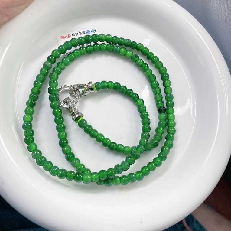 天然A翡翠珠串 项链卡5 危。肉眼完美，细节默认有瑕疵。