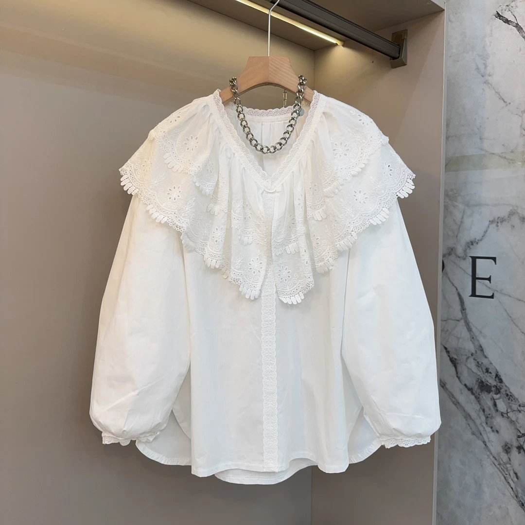 独特设计感V领拼接花边长袖衬衫女春季新款蕾丝镂空荷叶边上衣