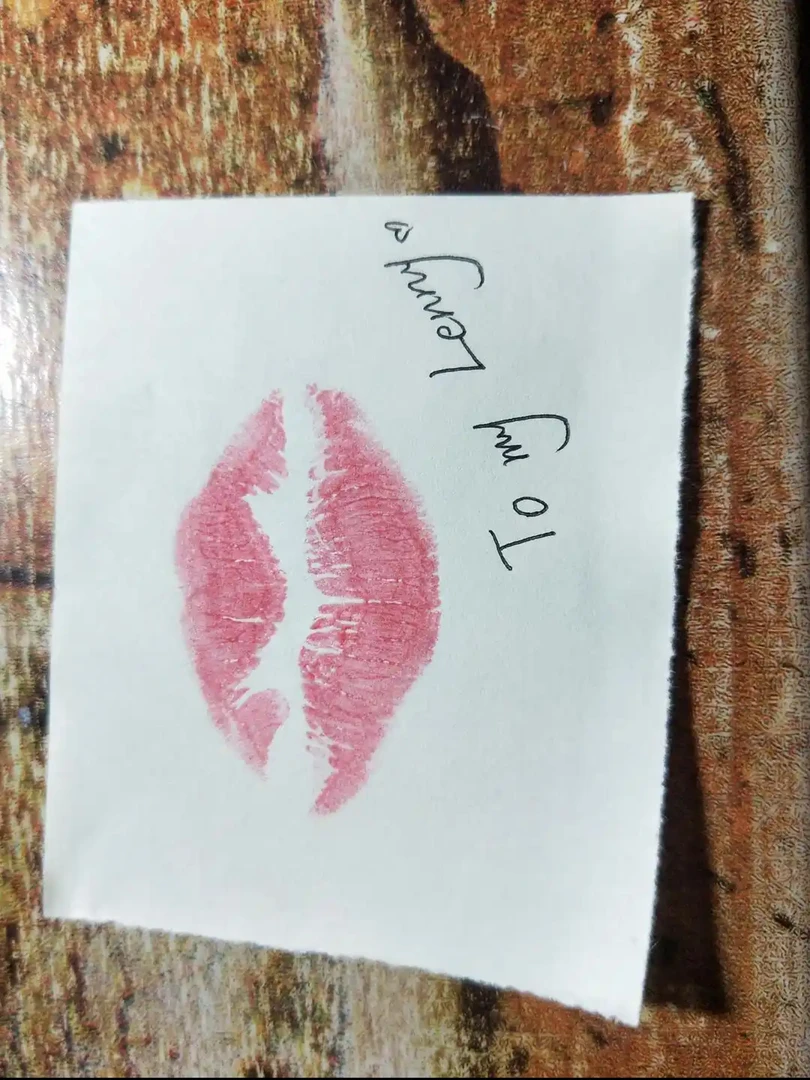 2025新款！  kisses吻明信片创意明信片