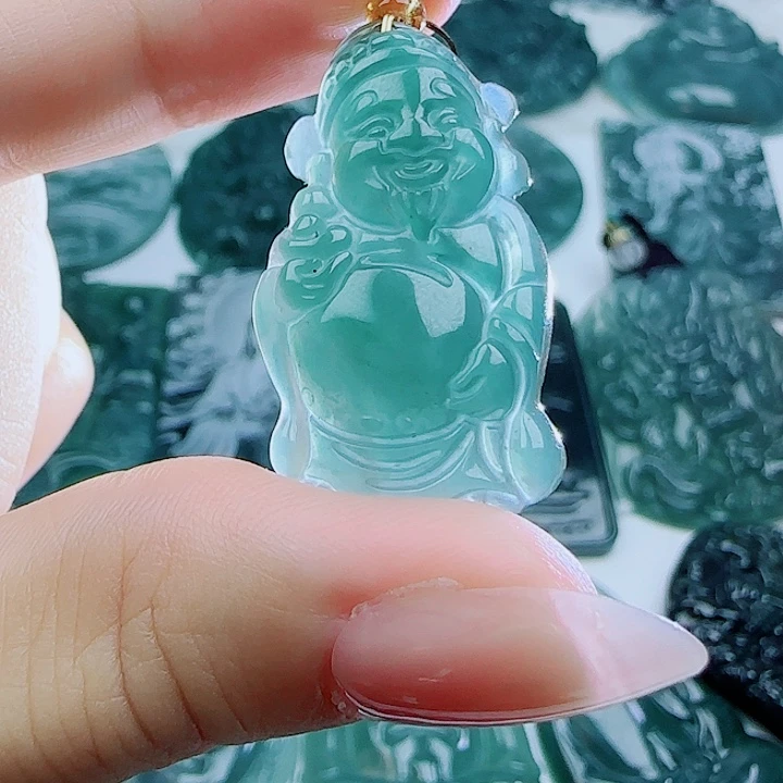 翡翠未镶嵌颈饰多样性发货天然的A货翡翠