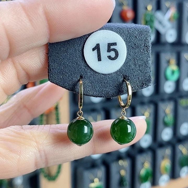 和田玉18K金镶嵌耳饰