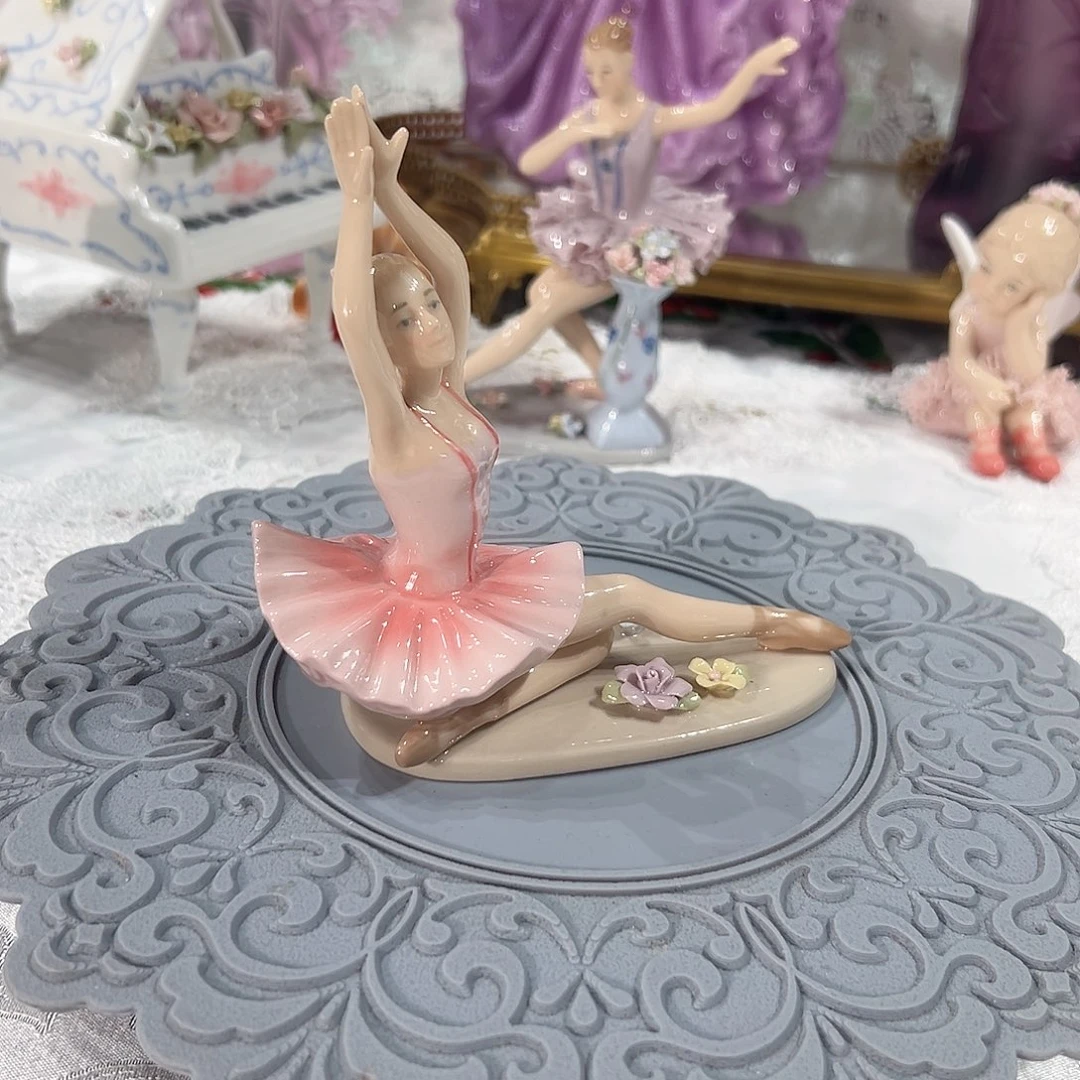 陶瓷0283经典芭蕾舞女孩摆件