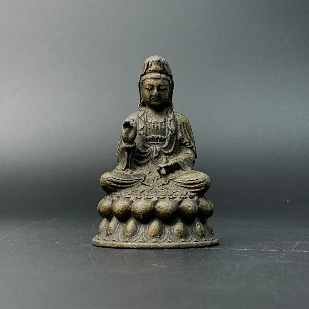 清代·观音菩萨坐像70.2mm 146gYYB25YYB0711015