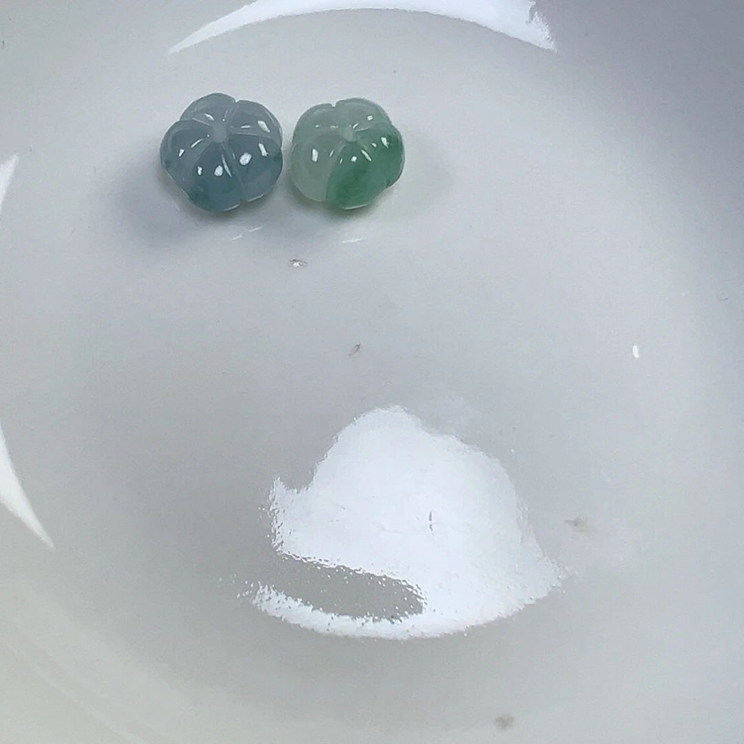 翡翠散珠℡**月南瓜珠两个