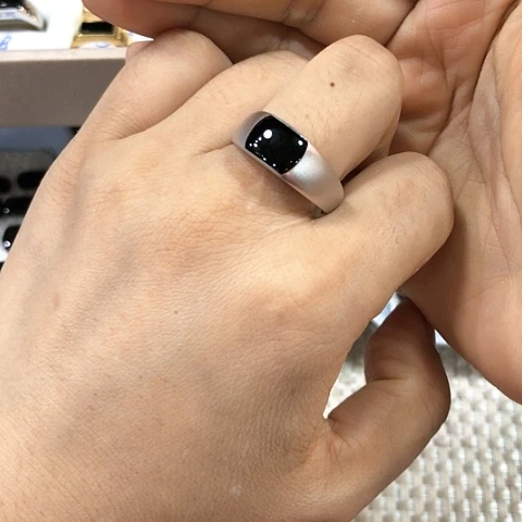 18K金镶嵌戒指翡翠吴***耀缅甸天然A货翡翠