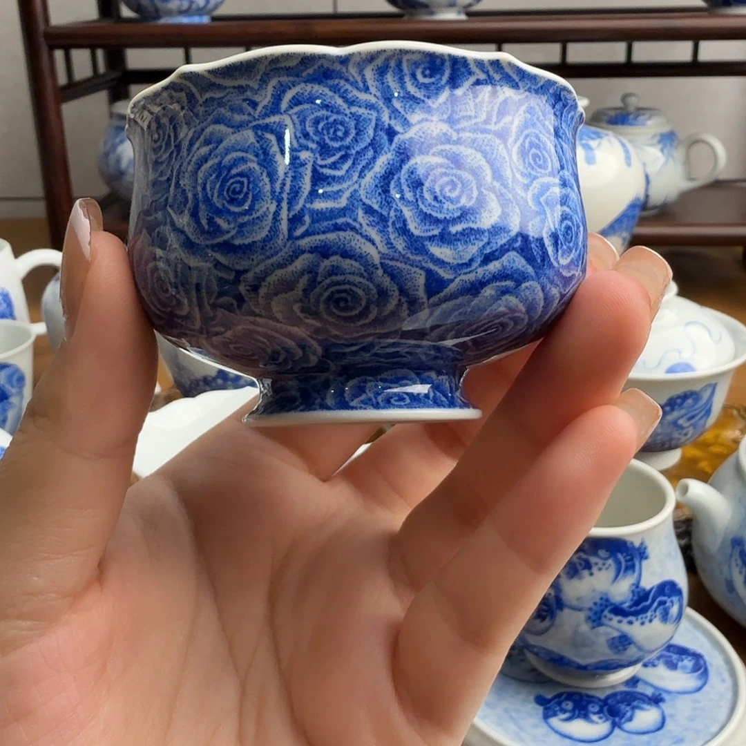 一***迹盉木。   点工花杯。