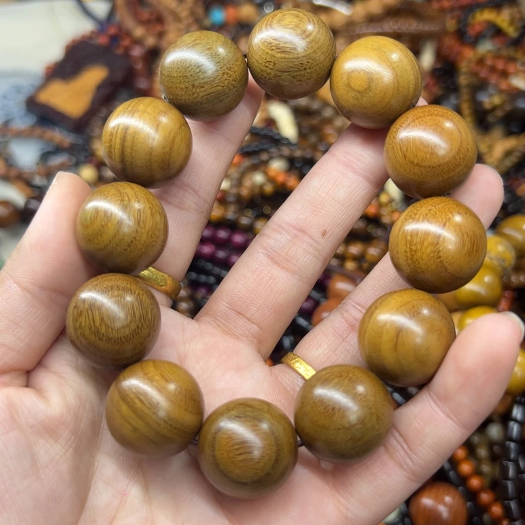 维腊木（绿檀）无事牌