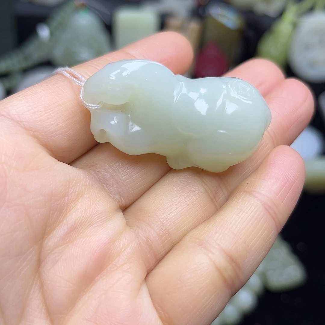 和田玉未镶嵌吊坠(不含链)