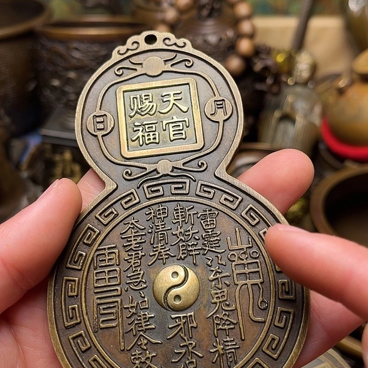 精美铜器批发档口