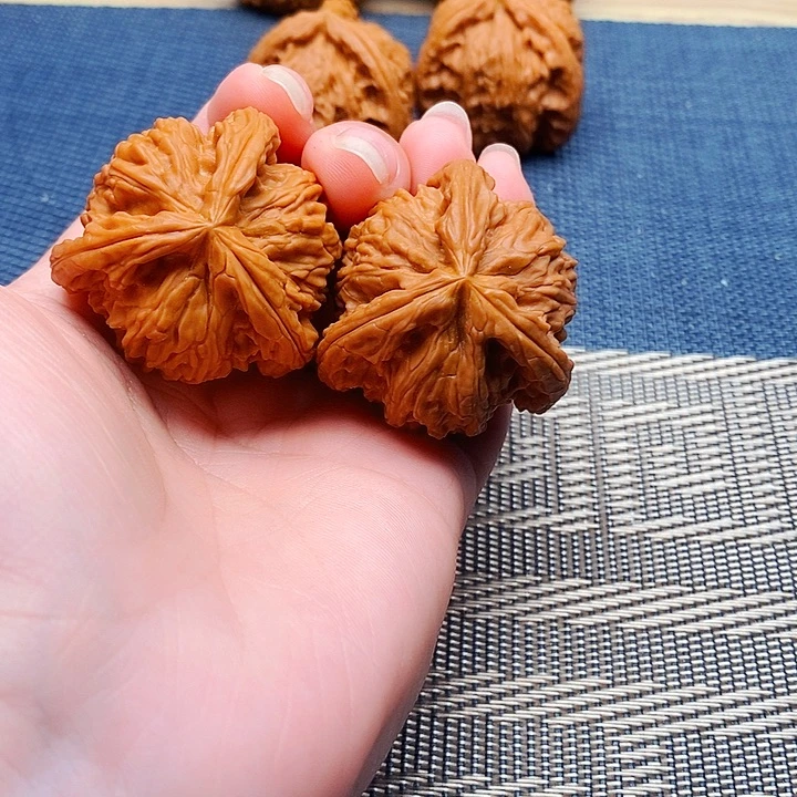 梦***屿吊坠文玩核桃三棱