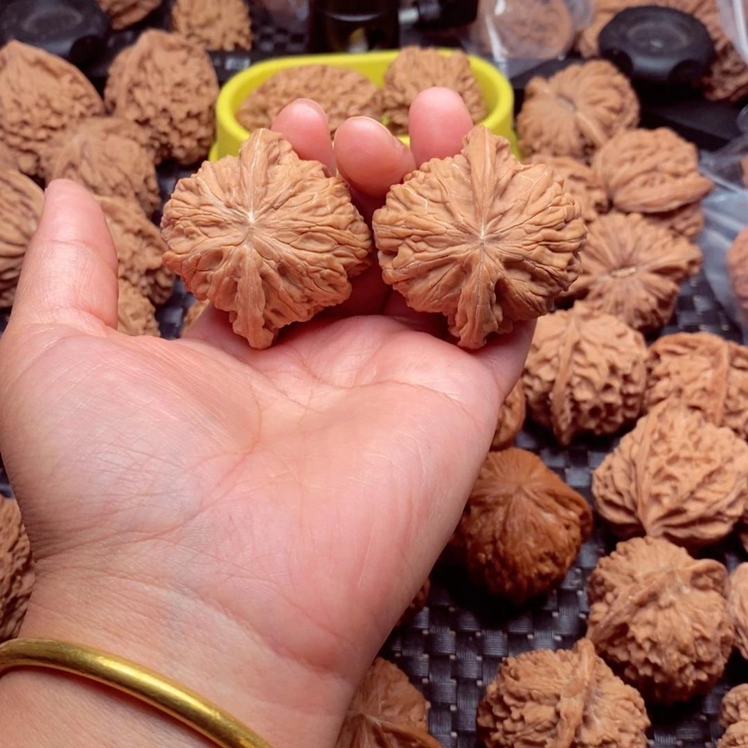 吊坠桃核上*岸文玩核