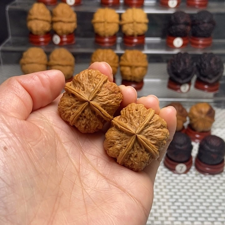 文玩核桃把件63小盘石四棱