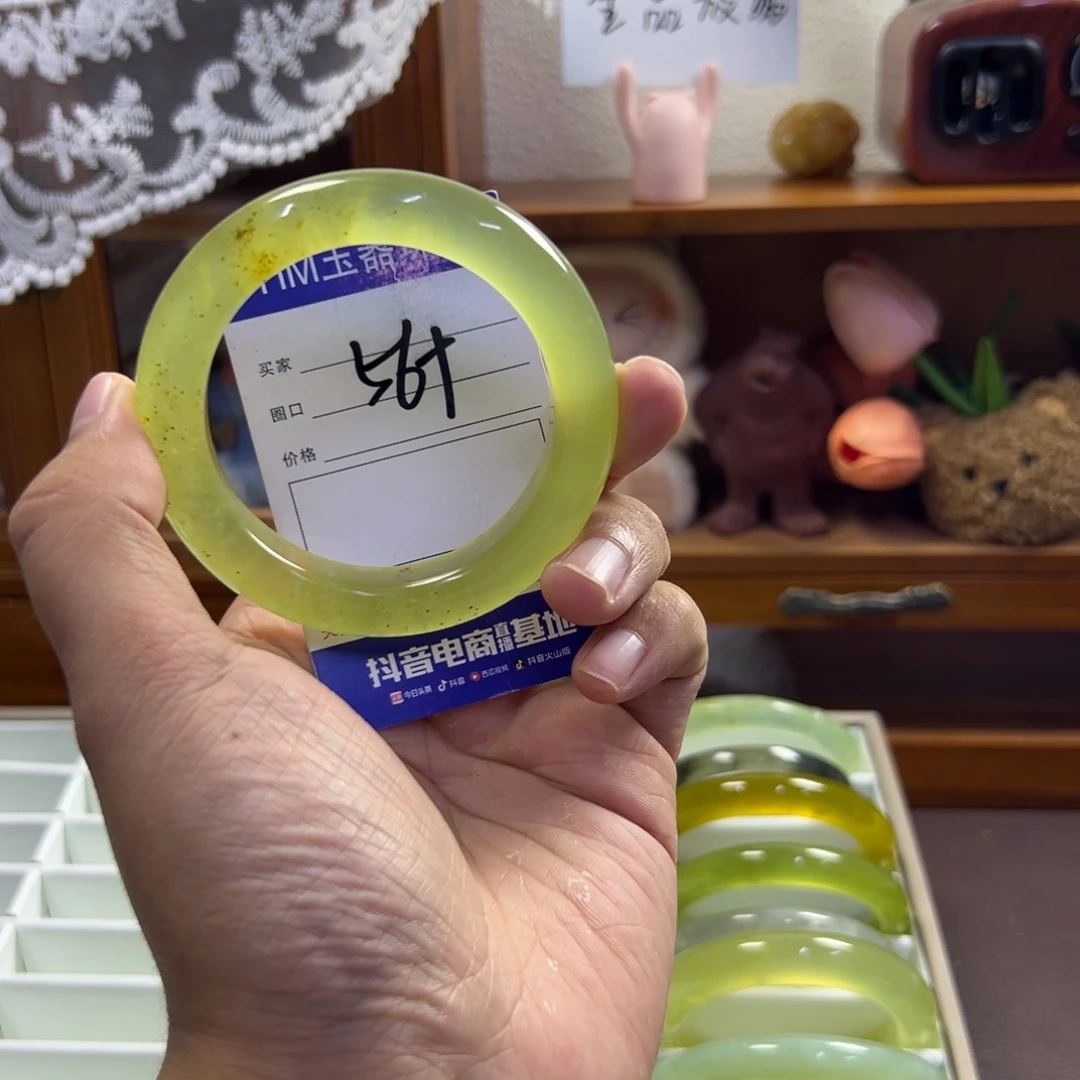 蛇纹石玉未镶嵌手镯341