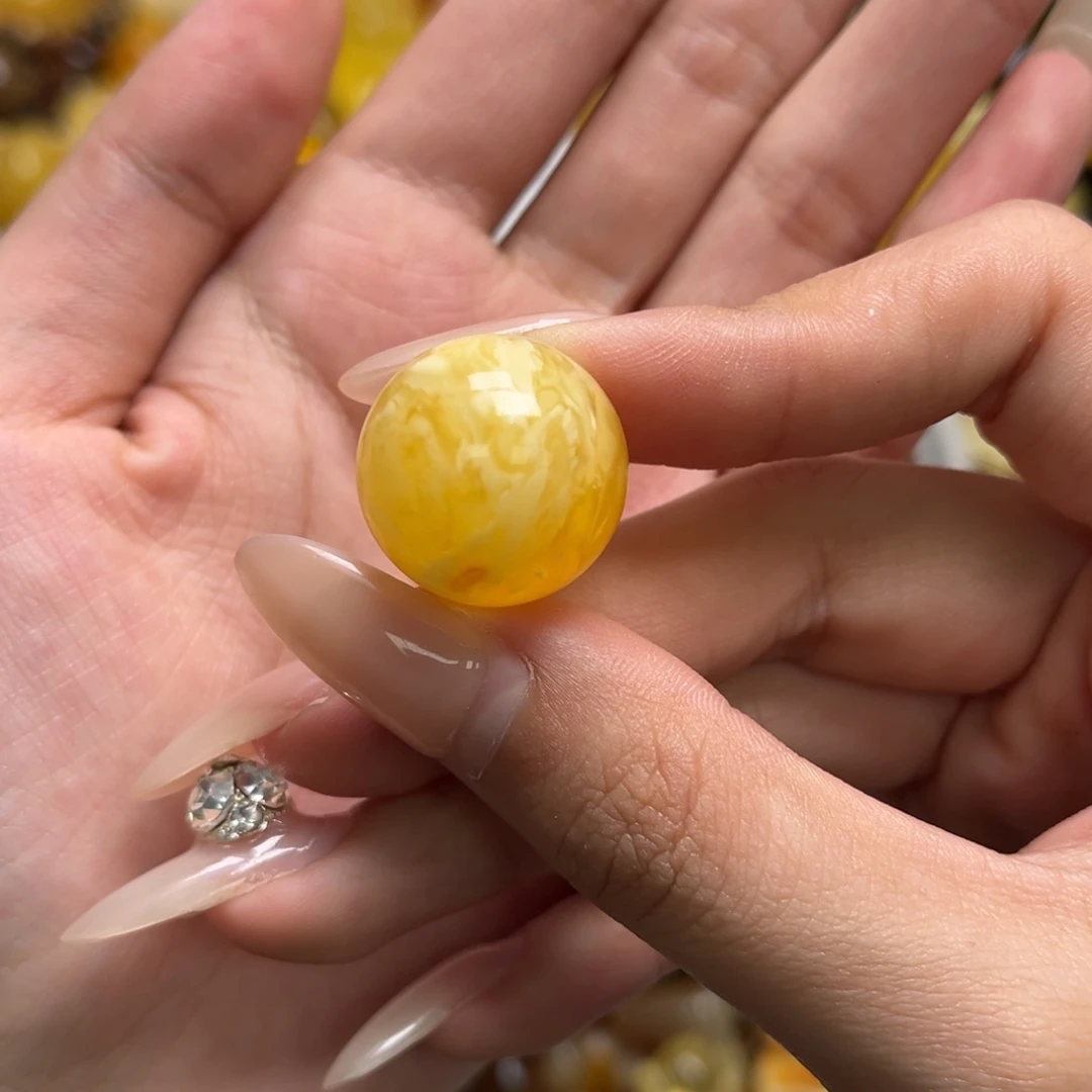 琥珀未镶嵌裸石天然琥珀卡20mm圆珠