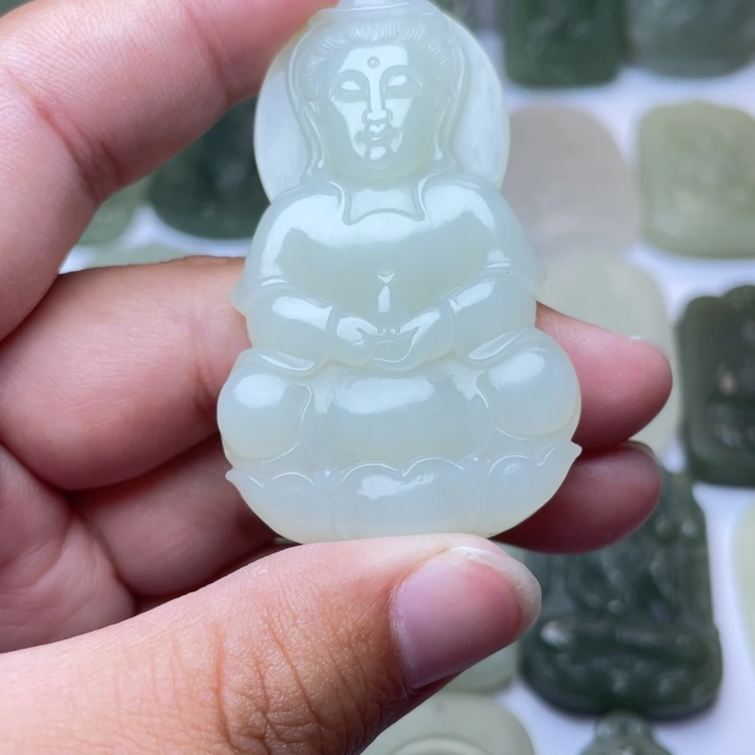 颈饰未镶嵌和田玉