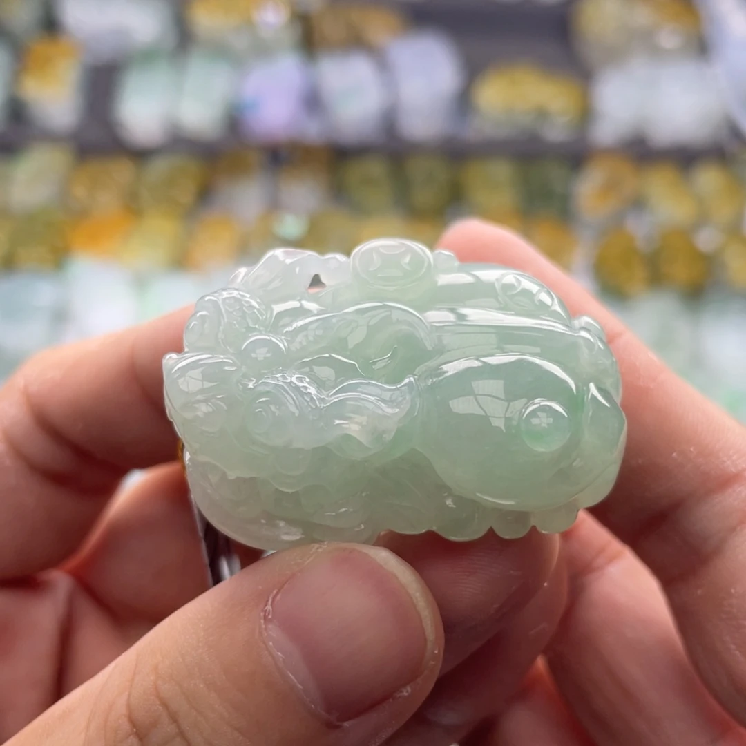 颈饰未镶嵌翡翠貔貅9