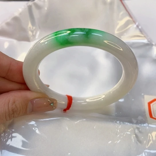 翡翠手镯未镶嵌天然翡翠A货103